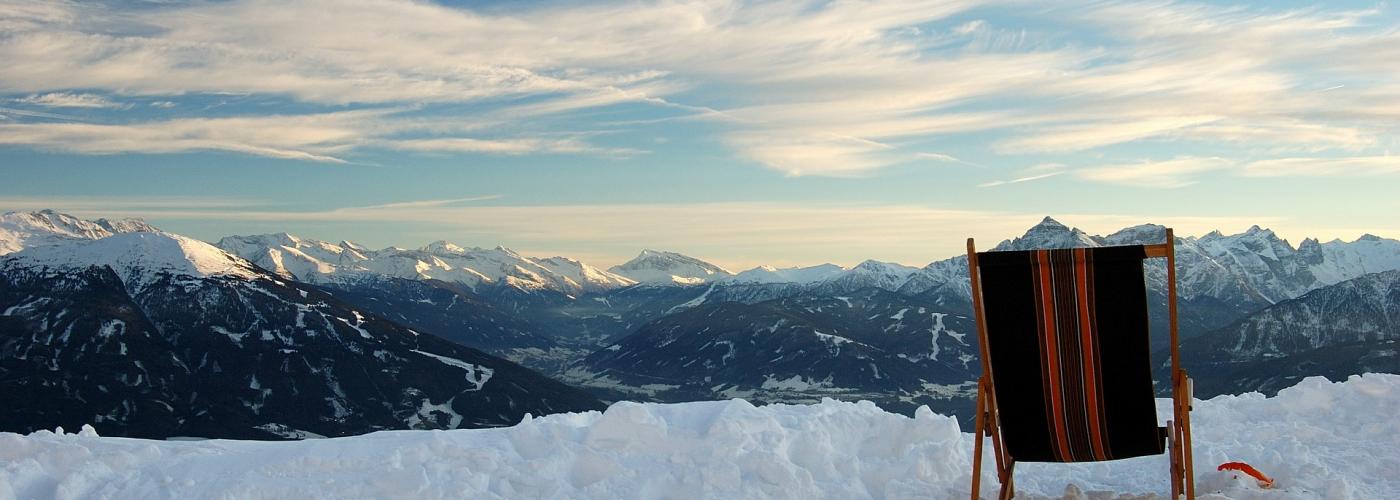 Ein Stuhl im Schnee auf der Nordkette