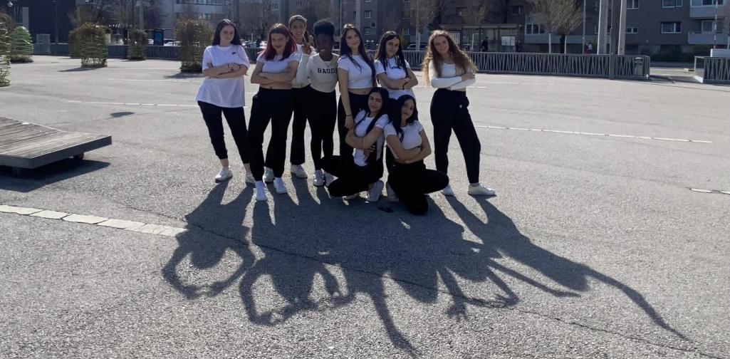 Danceshow2 Danceshow2